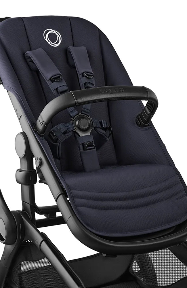 Bugaboo Fox 5 Renew - Deep Indigo Bugaboo Fox 5 vagn